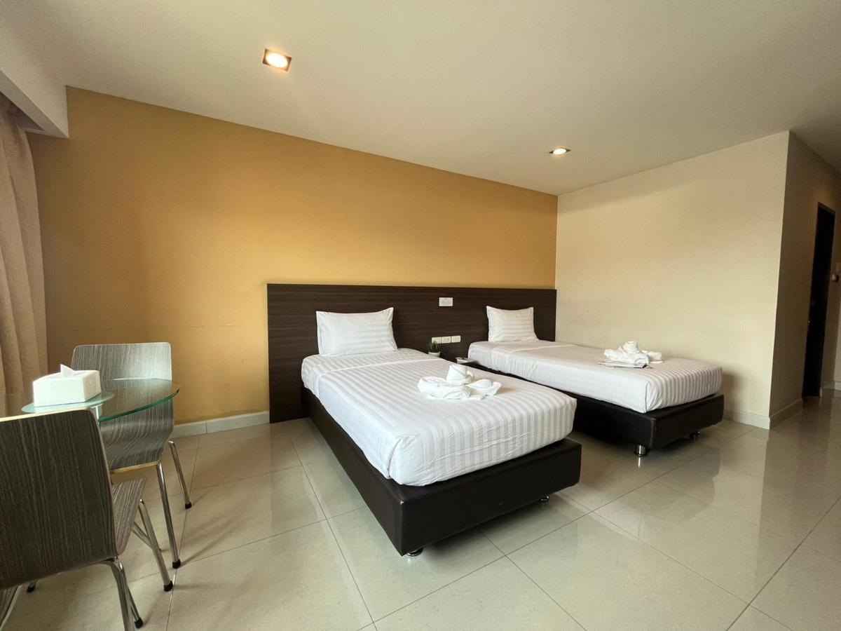 14 Living Hotel Bangkok Luaran gambar