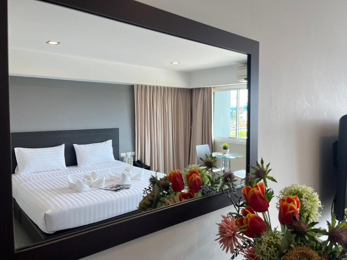 14 Living Hotel Bangkok Luaran gambar