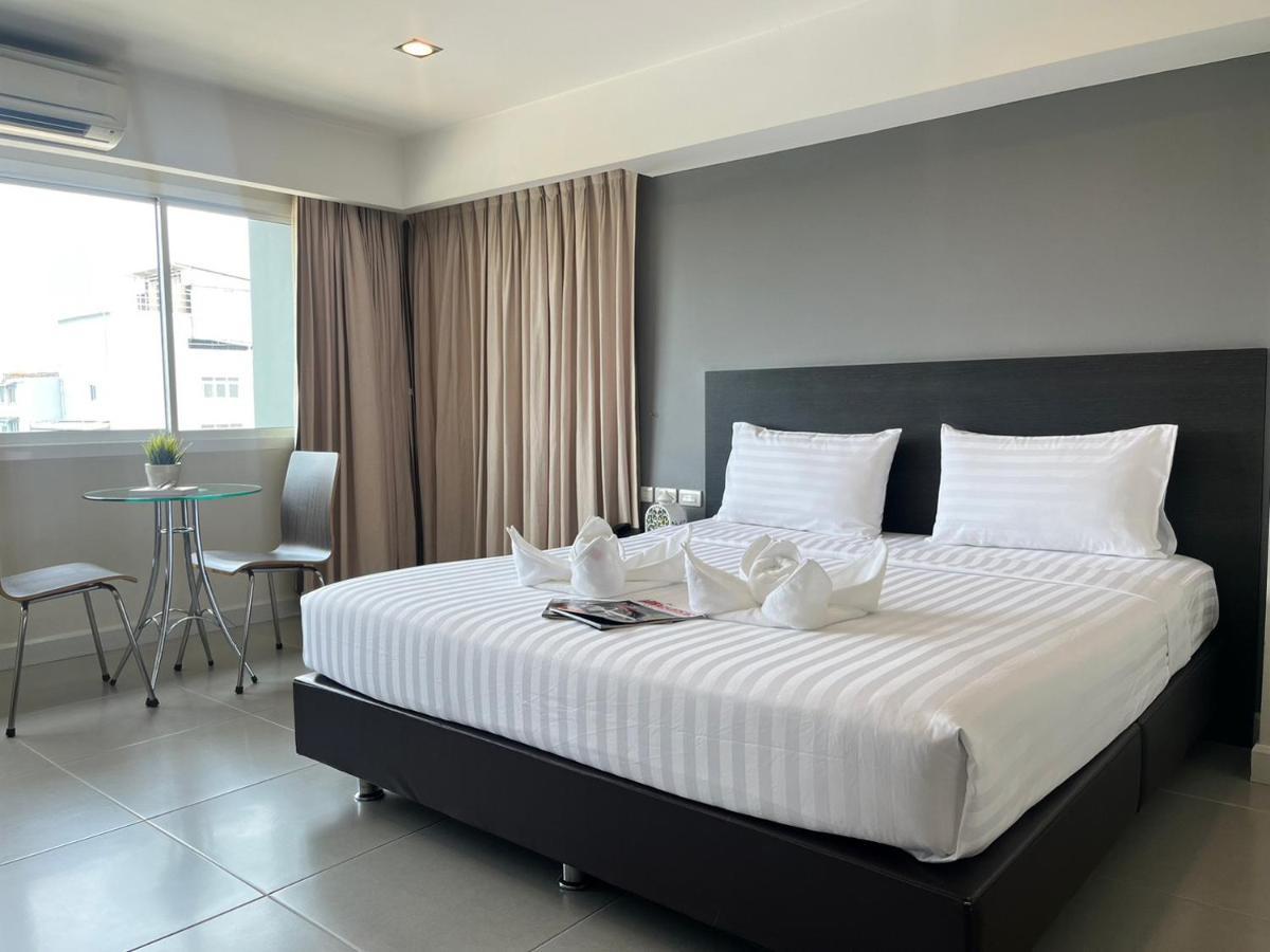14 Living Hotel Bangkok Luaran gambar
