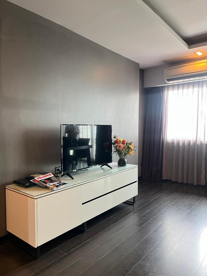 14 Living Hotel Bangkok Luaran gambar