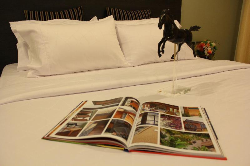 14 Living Hotel Bangkok Luaran gambar