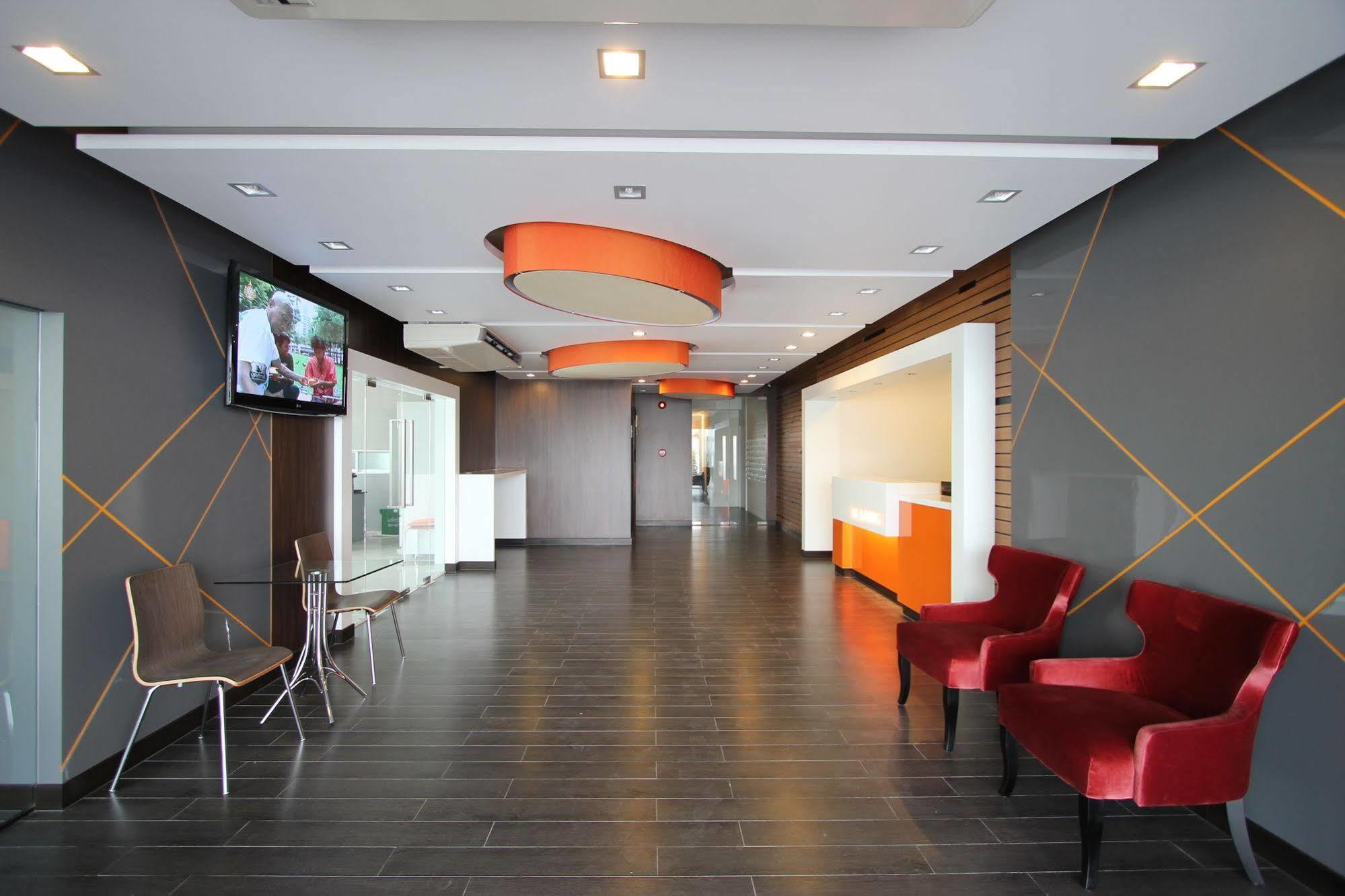 14 Living Hotel Bangkok Luaran gambar
